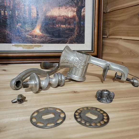 Vintage Keen Kutter Meat Grinder - Picture 2 of 4